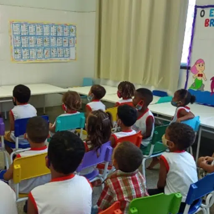 Estudando e aprendendo: o encanto do folclore Brasileiro