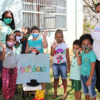 Alunos da educação infantil visitam zoologico montado por professores