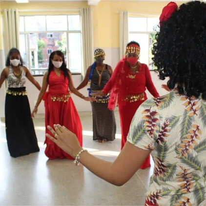 Casa da Arte: Alunas de Dança do Ventre realizam apresentação