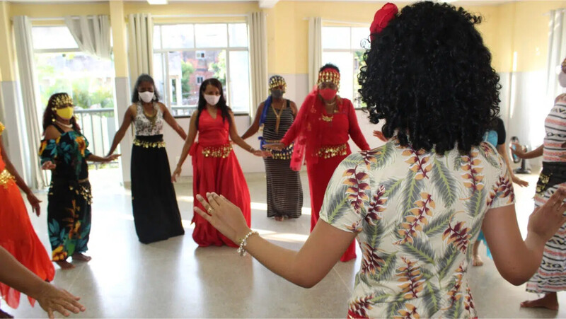 Casa da Arte: Alunas de Dança do Ventre realizam apresentação