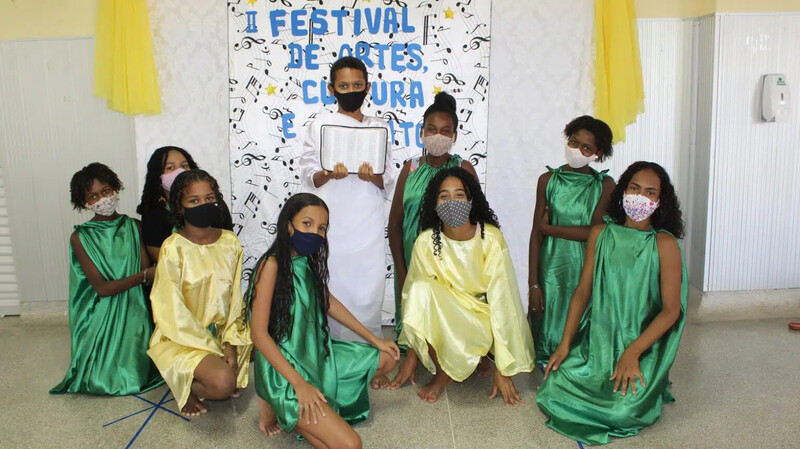 Jovens da Associação participam de Festival de Arte, Cultura e Talentos