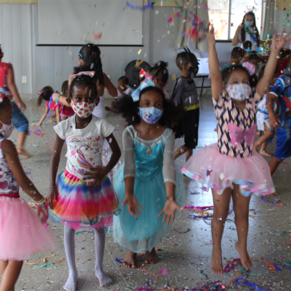 Abram alas, é o nosso baile de carnaval da educação infantil